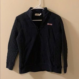 Black vineyard vines pullover with zipper